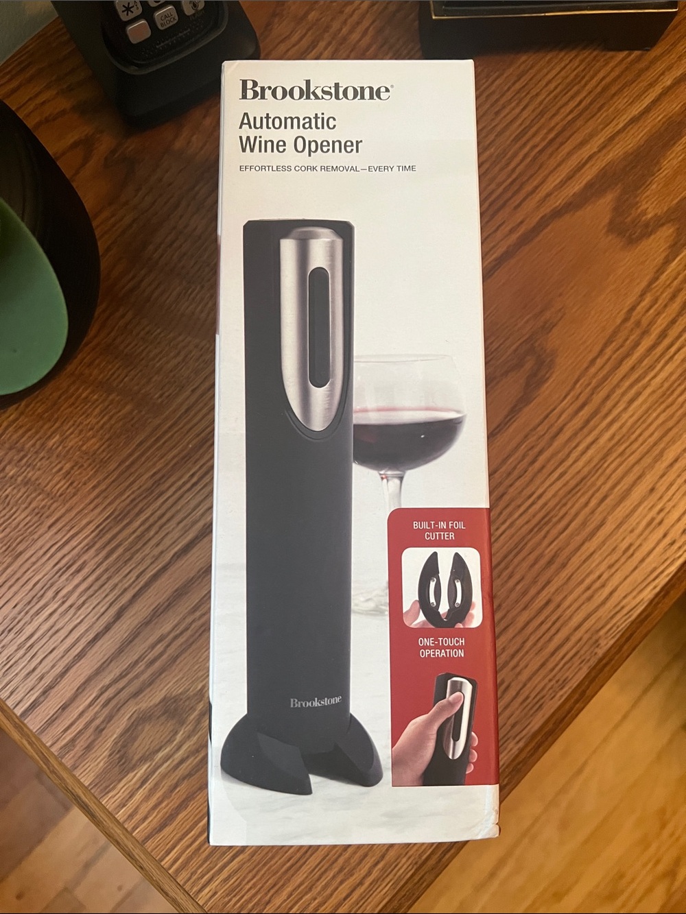 NWOT Brookstone Automatic Wine Opener